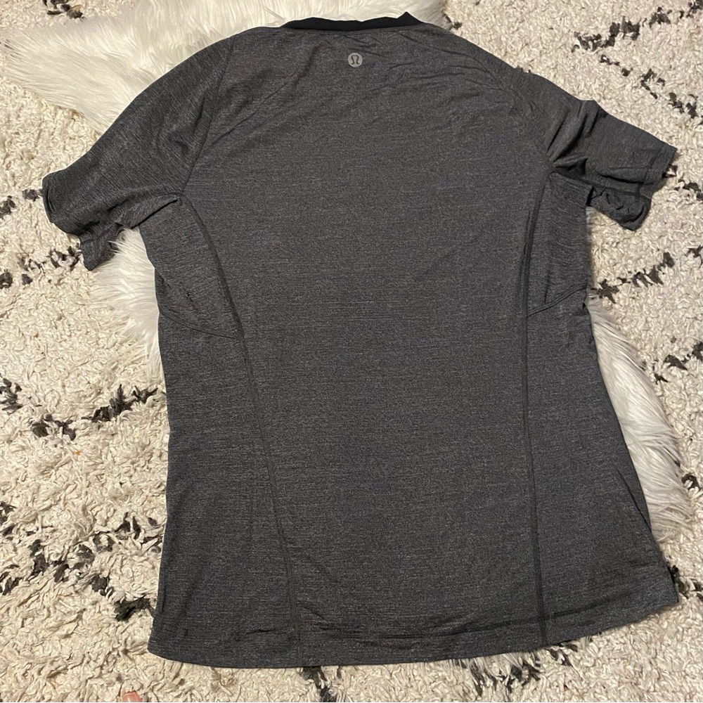 Lululemon Tech Tee - Picture 9 of 10